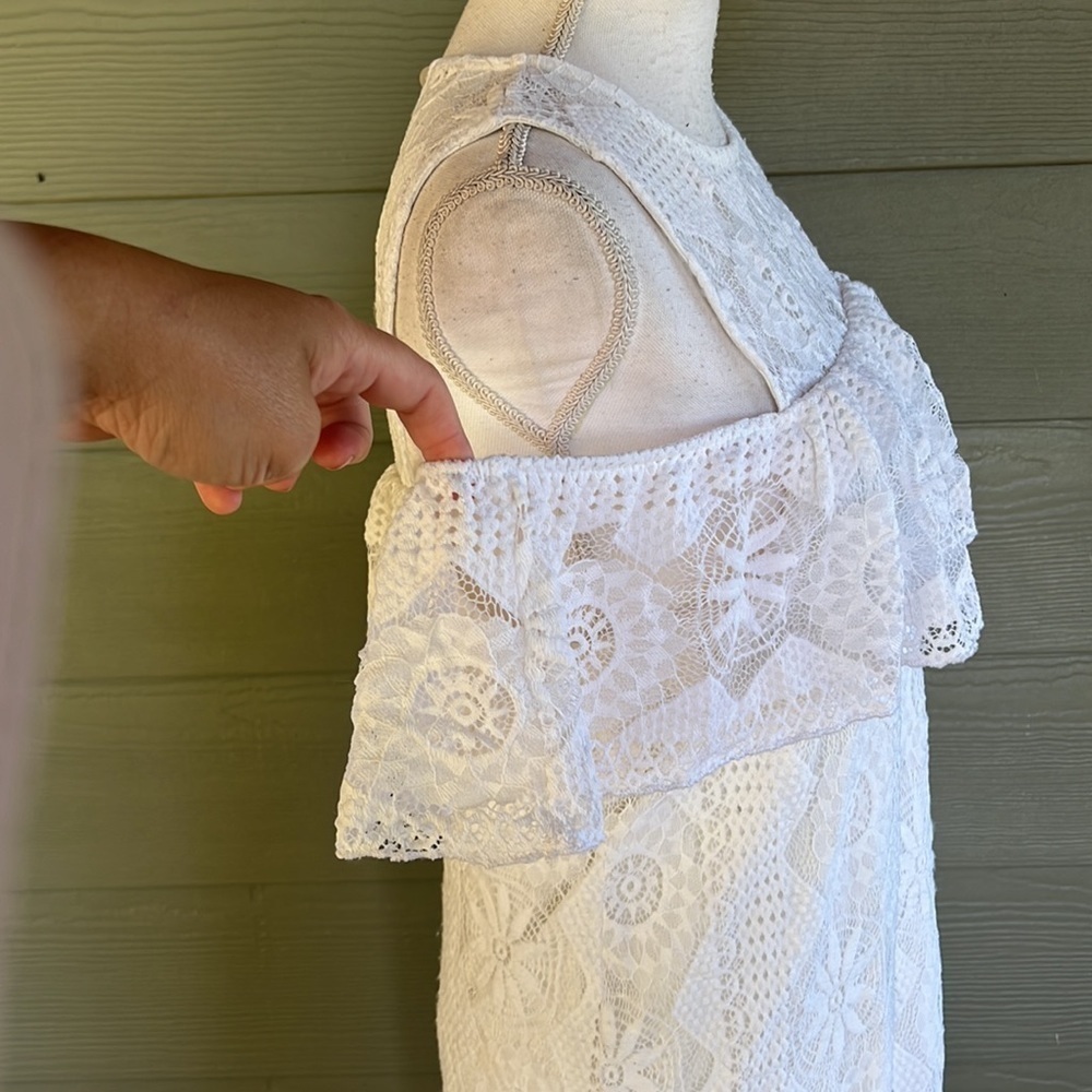Mi Ami Lace Cold Shoulder Dress - Picture 7 of 10